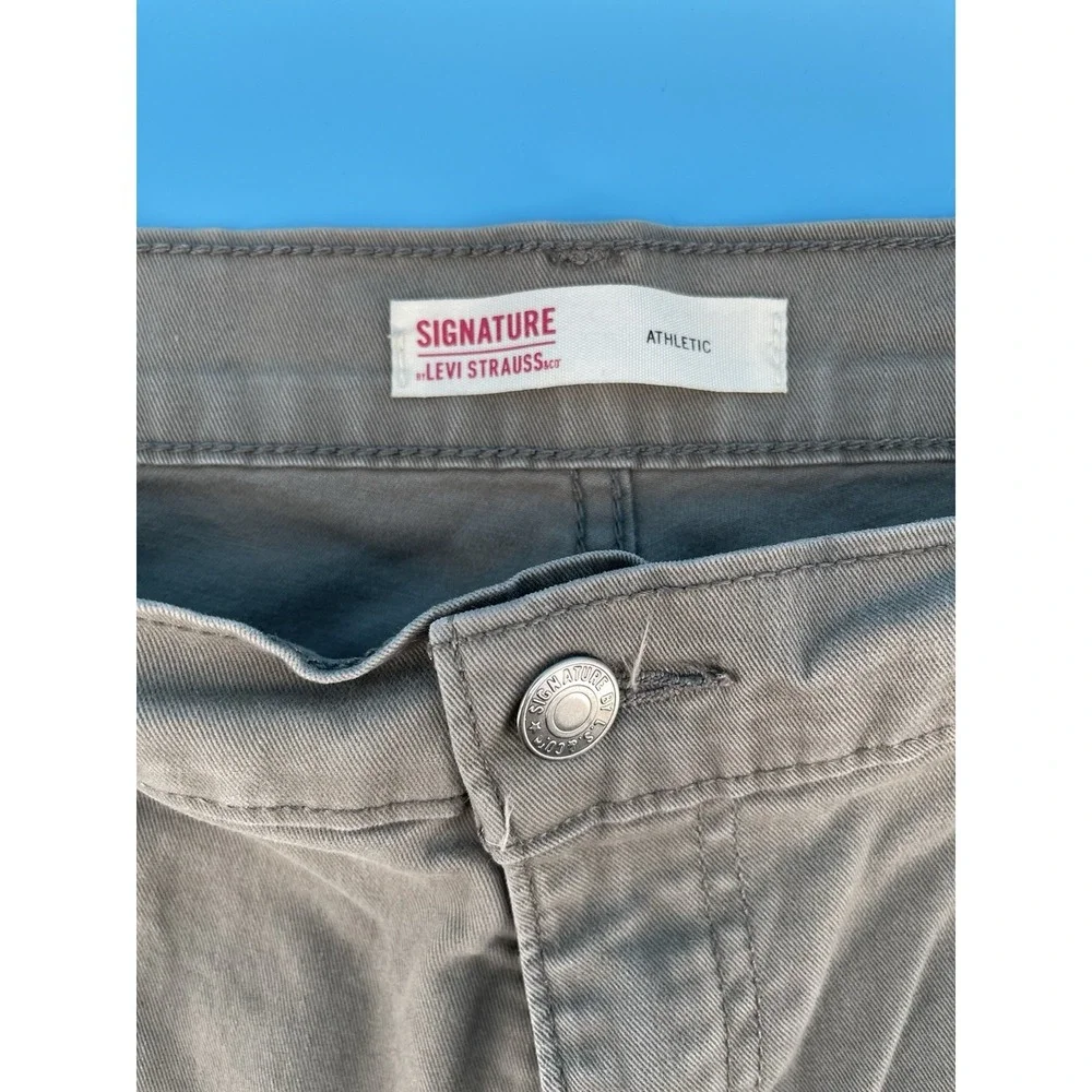 Levis pre owned